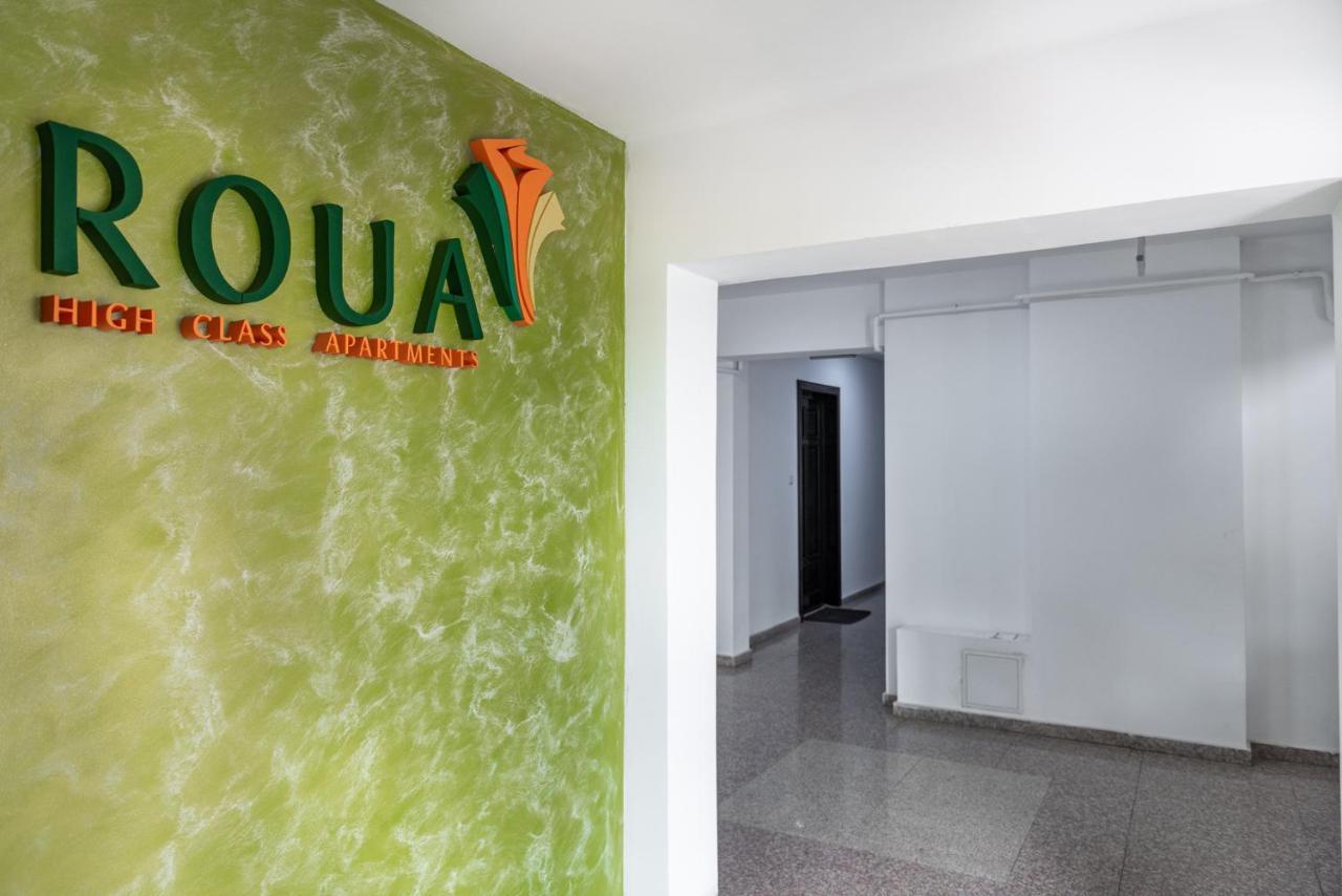 יאשי Dreamgarden Airport Apartment & Secure Parking & Airport Shuttle מראה חיצוני תמונה