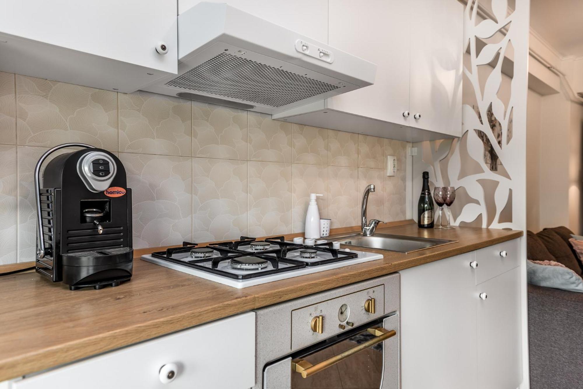 יאשי Dreamgarden Airport Apartment & Secure Parking & Airport Shuttle מראה חיצוני תמונה